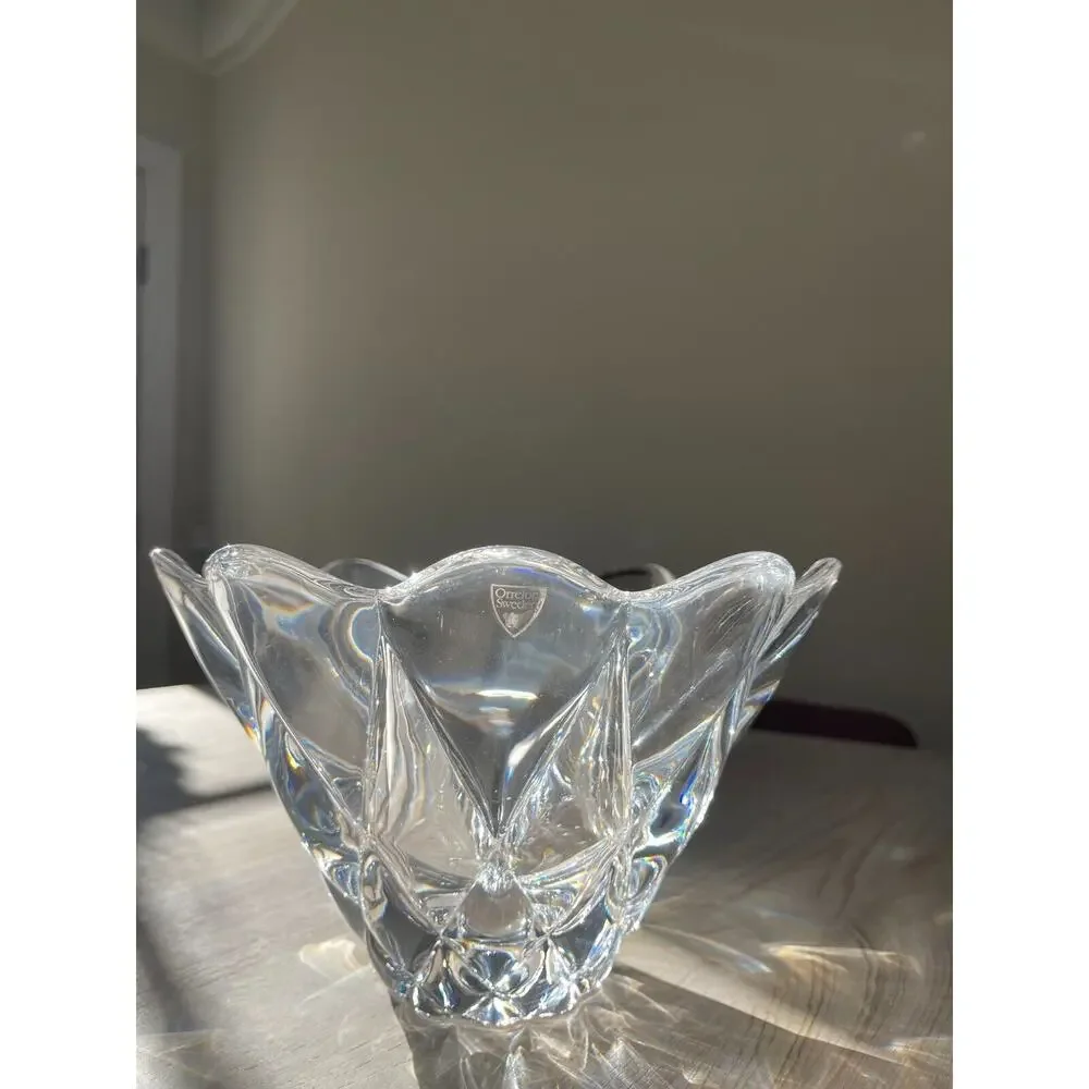ORREFORS Crystal Sweden Anne Nilsson Design DAISY Scallop Bowl 8 3/4
